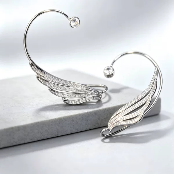 Ear Cuffs~~Same Style Wing Ear Cuffs, Ear Clips, Light Luxury Full Zircon Micro-Inlaid Earrings, Niche High-End Earrings for Women Without Ear Piercings
