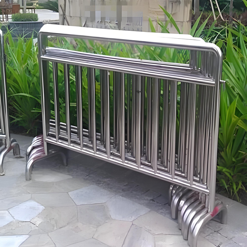 Ferro inoxidable caballo barrera de aislamiento móvil fábrica de suministro de supermercado metro escuela barrera de seguridad personalizada