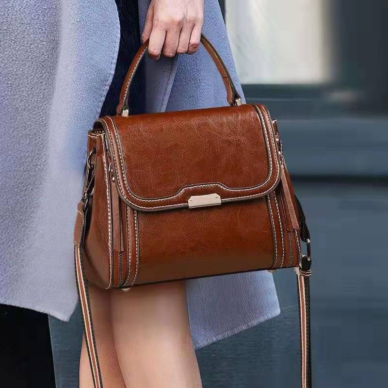2026 New Genuine Leather Crossbody Bag For Women - Luxury Versatile Retro Small Square Cowhide Shoulder Bag - Thumbnail 2