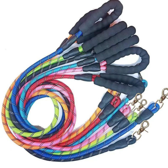 Reflective silk pet rope dog cat traction rope large and medium size pet traction rope polyester reflective explosion-proof traction rope