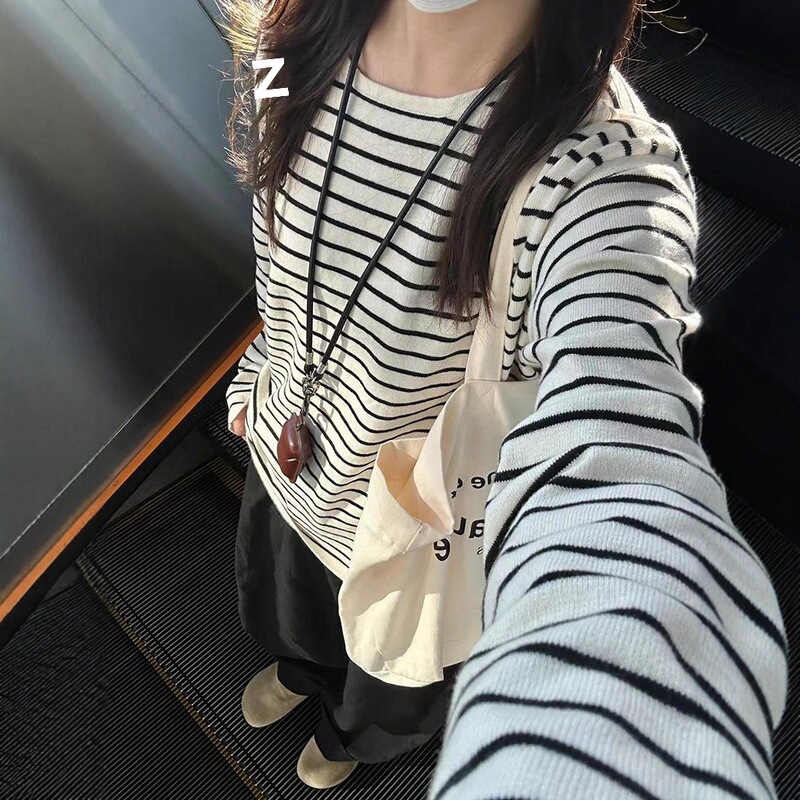 95% Cotton Striped Top with T-Shirt Underneath for Women, Early Autumn 2026 New Design, Retro Slimming Chic Base Shirt