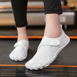 室内健身鞋女秋季新款轻便软底透气瑜伽鞋亲子海滩休闲户外沙滩鞋