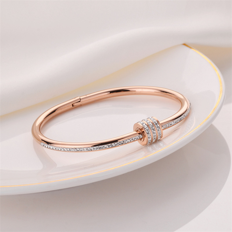 Minimalist Crystal Bracelet For Women Elegant Diamond Inlaid Bangle_voghion.com