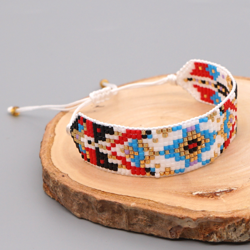 Bohemian Beaded Woven Geometric Pattern Bracelet display picture 2