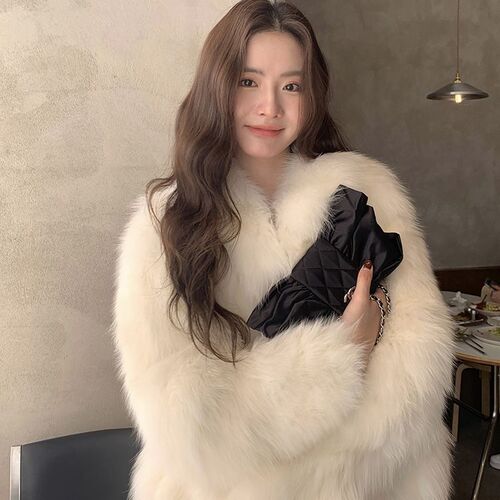 2025 Autumn/Winter Fox Fur Imitation Pea Coat with High Collar, Thick Warmth, Korean Style Fur Hooded Coat for Rich Girls