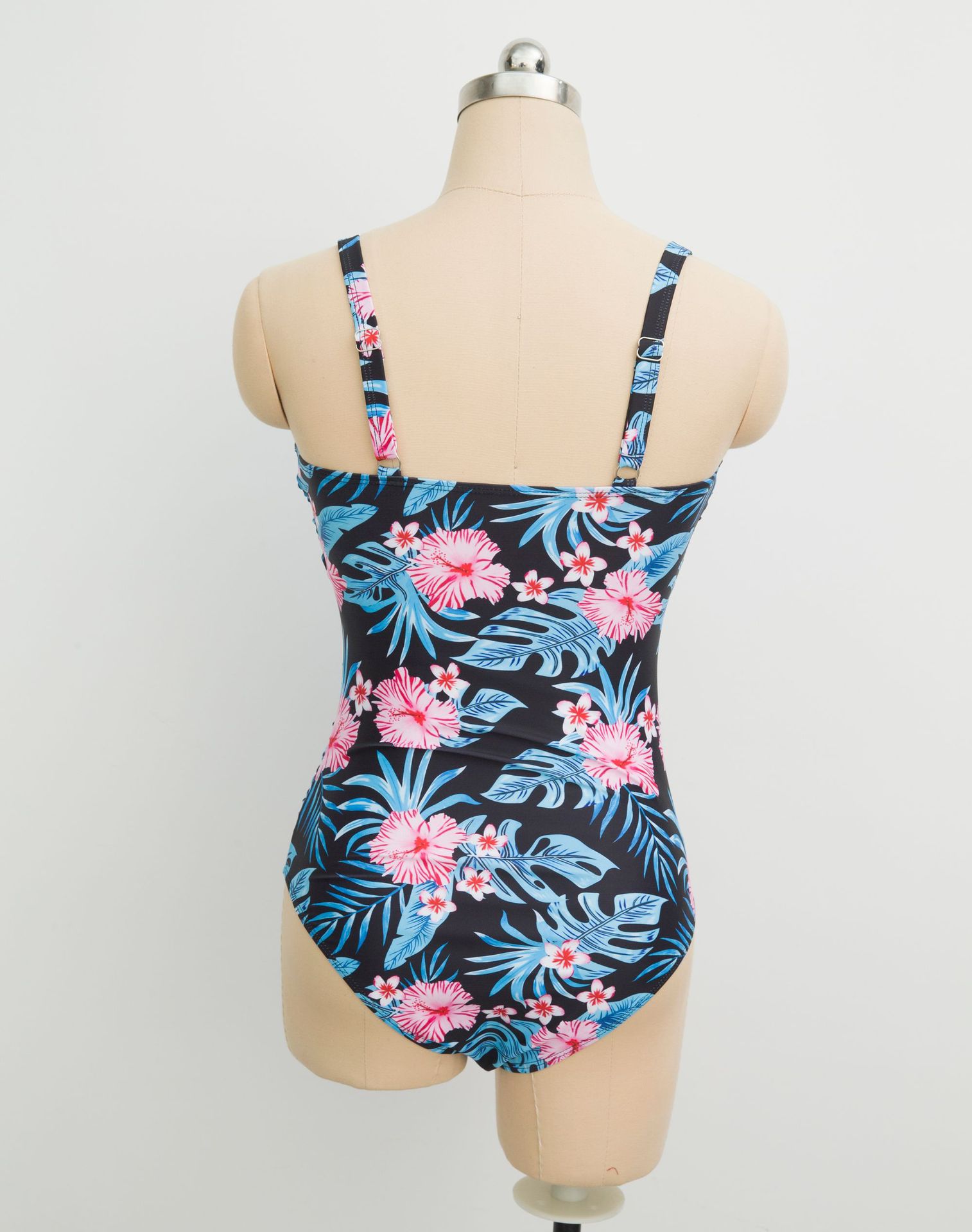 Fashion Conservative Onesie Women's Swimsuit With Ruffles Tummy Control Slimming Effect Style Panties_ecoleips.com