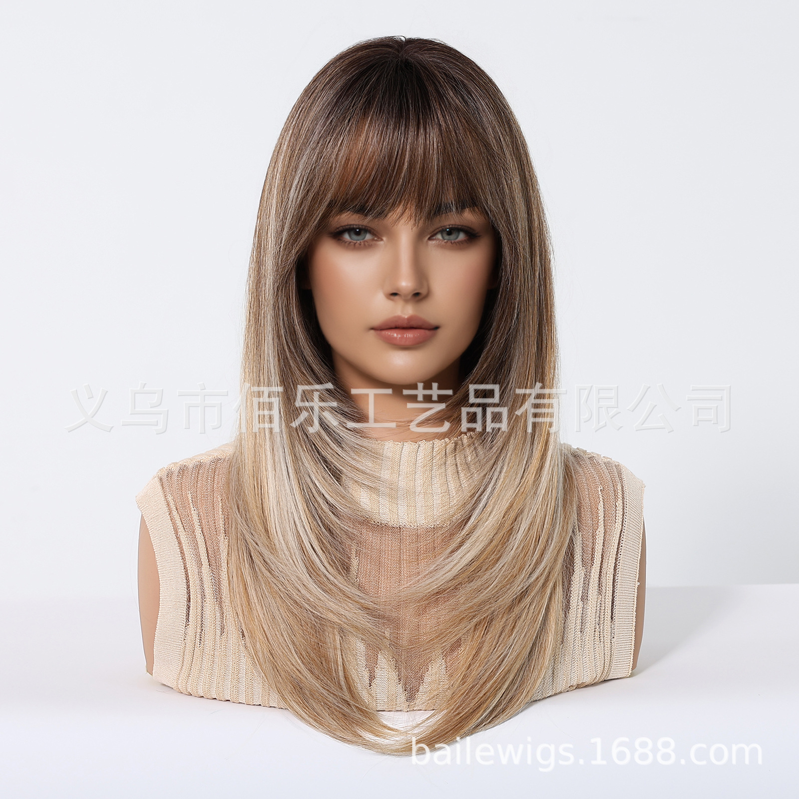 Peluca transfronteriza gradiente marrón flequillo teñido en la parte superior de la cabeza cabello largo y liso en capas Venta caliente europea y americana wigs spot al por mayor