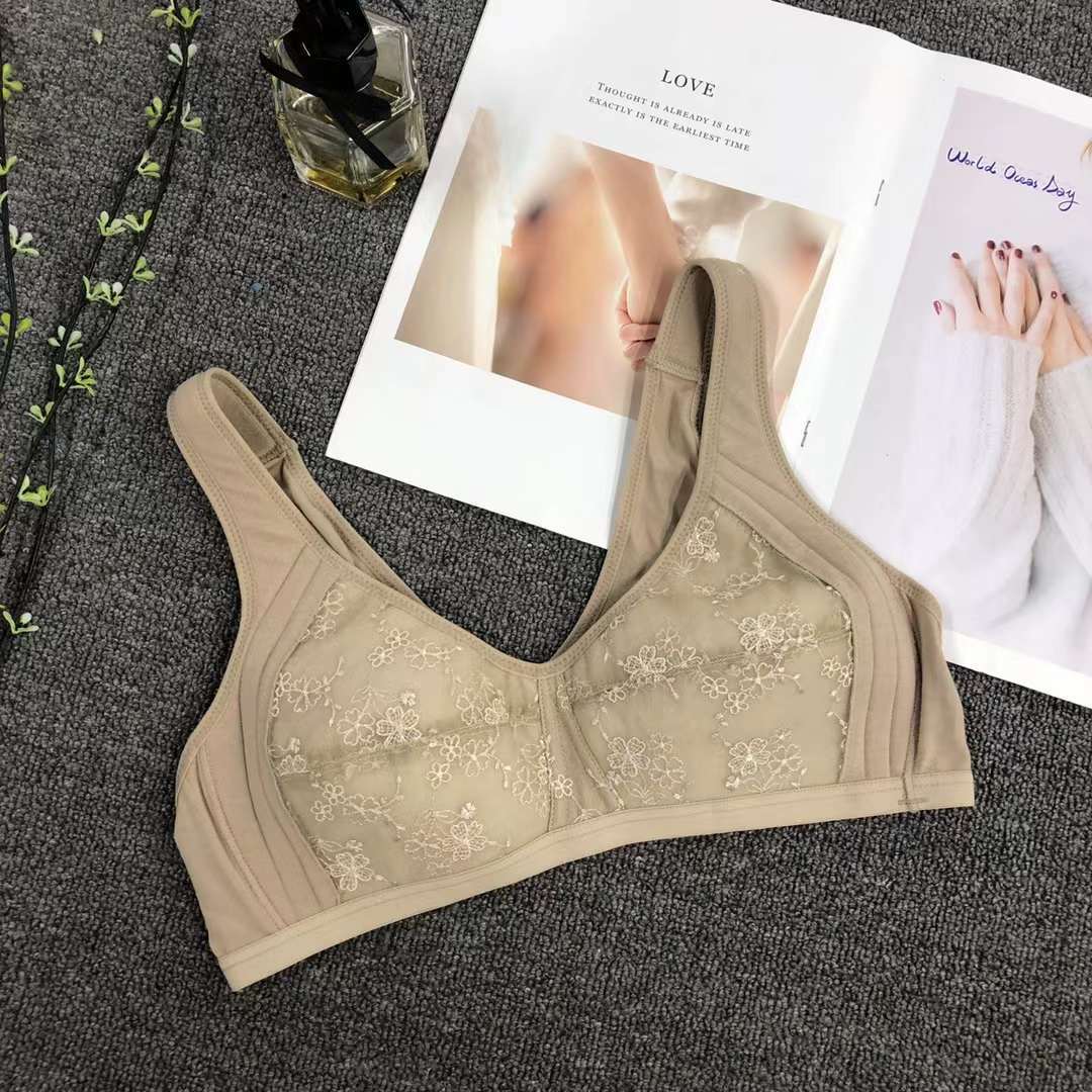 Sujetador de ropa interior de mamá transfronteriza de algodón Delgado delgado de mediana edad y ancianos sujetador inalámbrico de algodón empuja hacia arriba más sujetador de tamaño al por mayor