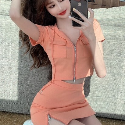 Clothing for Women: Spring Casual Sports Short Hooded Top and Hip-Hugging Short Skirt, 2026 New Korean Style Women's Set Clothing for Women: Spring Casual Sports Short Hooded Top and Hip-Hugging Short Skirt, 2026 New Korean Style Women's Set