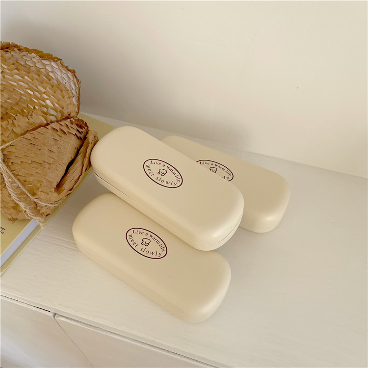 Simple Portable Anti-pressure Simple Storage Box Glasses Case display picture 5