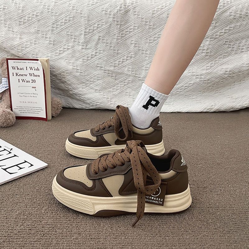 Zapatillas de mujer de moda nicho, novedad primavera-otoño 2025, versátiles, de suela gruesa, informales, al por mayor