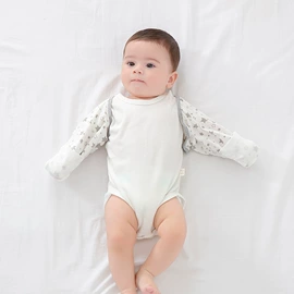 童睡袋;围嘴围兜;玩偶