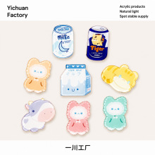 可爱牛奶卡通亚克力胸针徽章装饰品情侣闺蜜批发源头厂家活动礼品