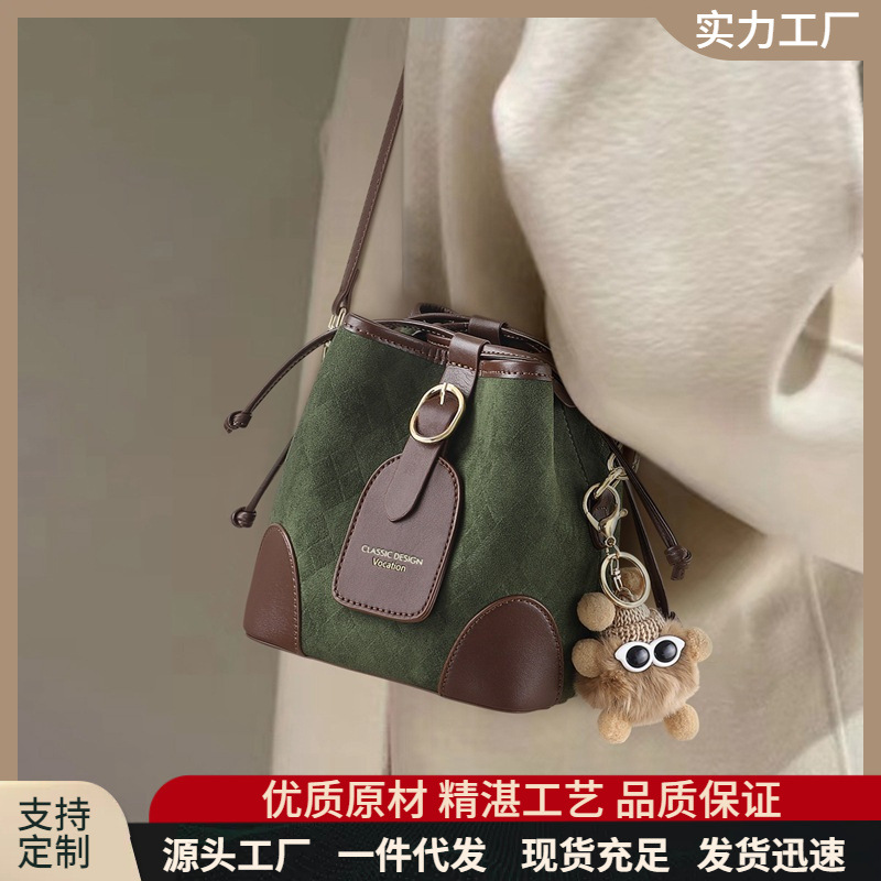 Bucket Bag 2026 New Women's Bag Autumn and Winter Shoulder Bag Small Bag Versatile High-End Fashion Commuter Crossbody Bag