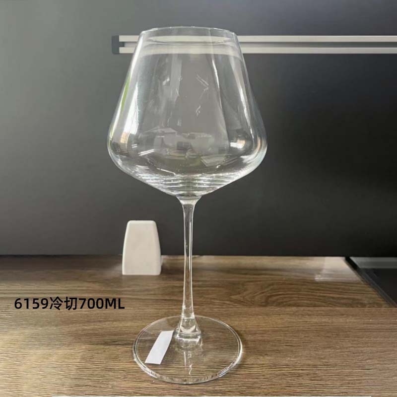 Pajarita negra y roja Copa de vino tinto de Borgoña Copa grande para el hogar Copa de cristal creativa Copa de vino de varilla roja