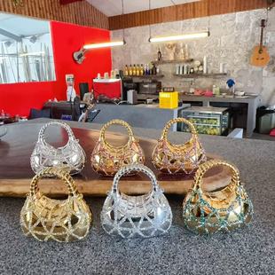 �W���羳������r�о��l�荁��������ð��p��Ůʿ�Ɍ���Y���b��