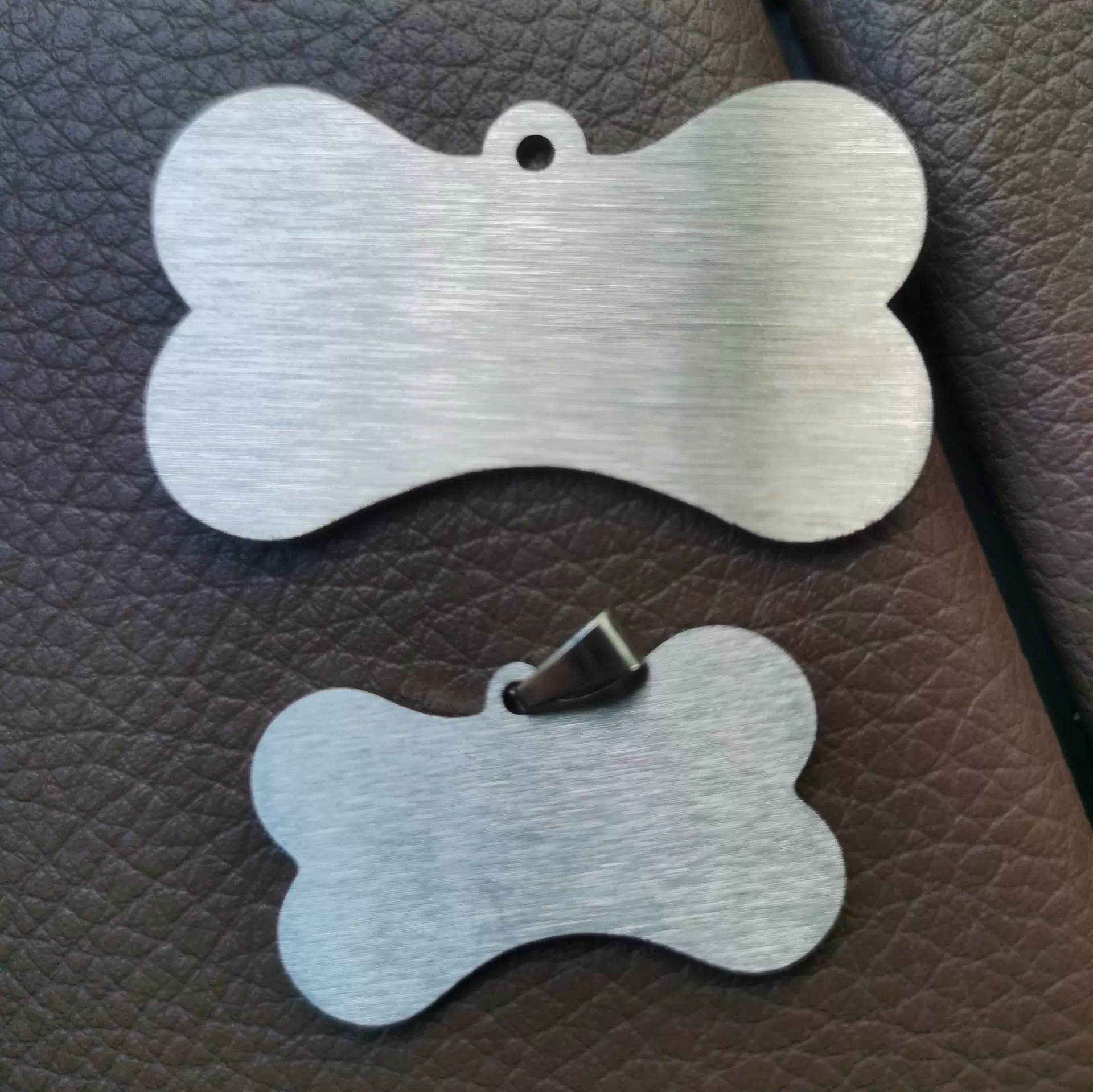 厂家定制各类款式钛钢不锈钢空白狗牌猫牌不锈钢吊坠军牌手工