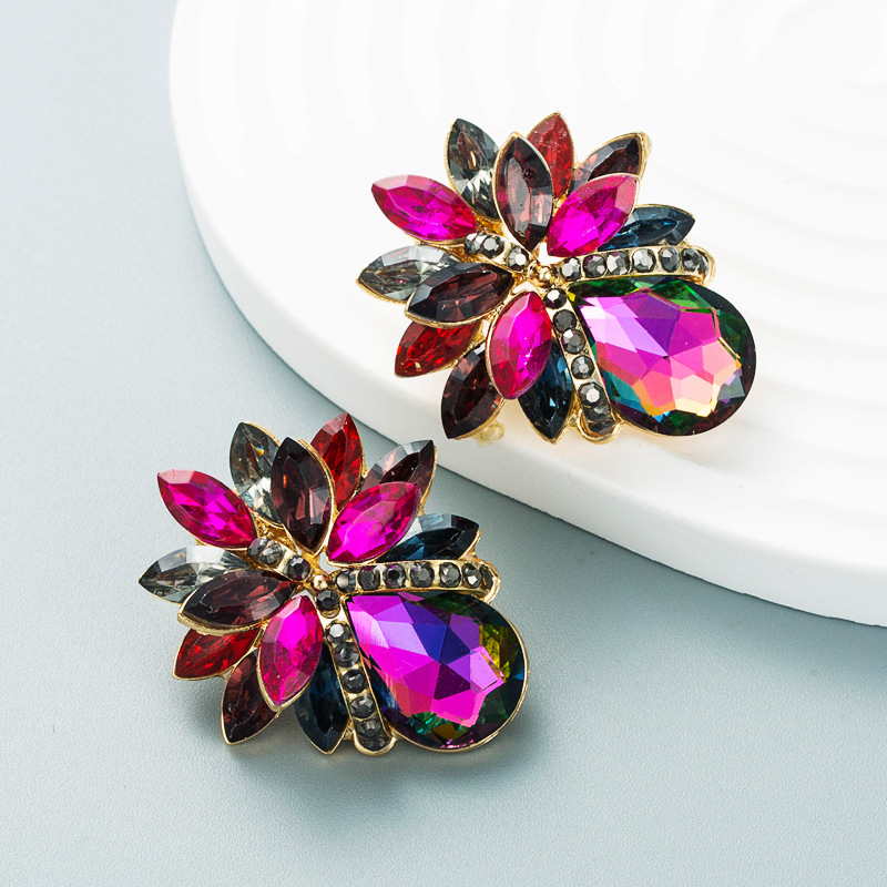 Earrings Classification Housewarming, Anniversary, Business, Wedding, Birthday, Festival Occasion Alloy Material Fashion Water Droplets Diamond Alloy Artificial Gemstones Earrings