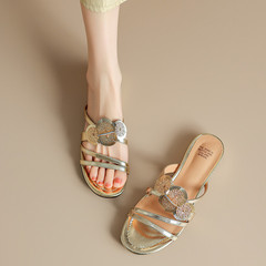 2024夏季新款里外全皮牛皮復古低跟一字拖鎏金花朵細帶露趾涼拖鞋