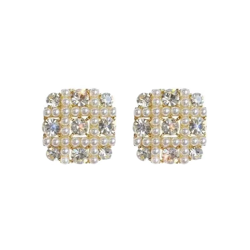 Universal earrings from pearl, light luxury style, diamond encrusted