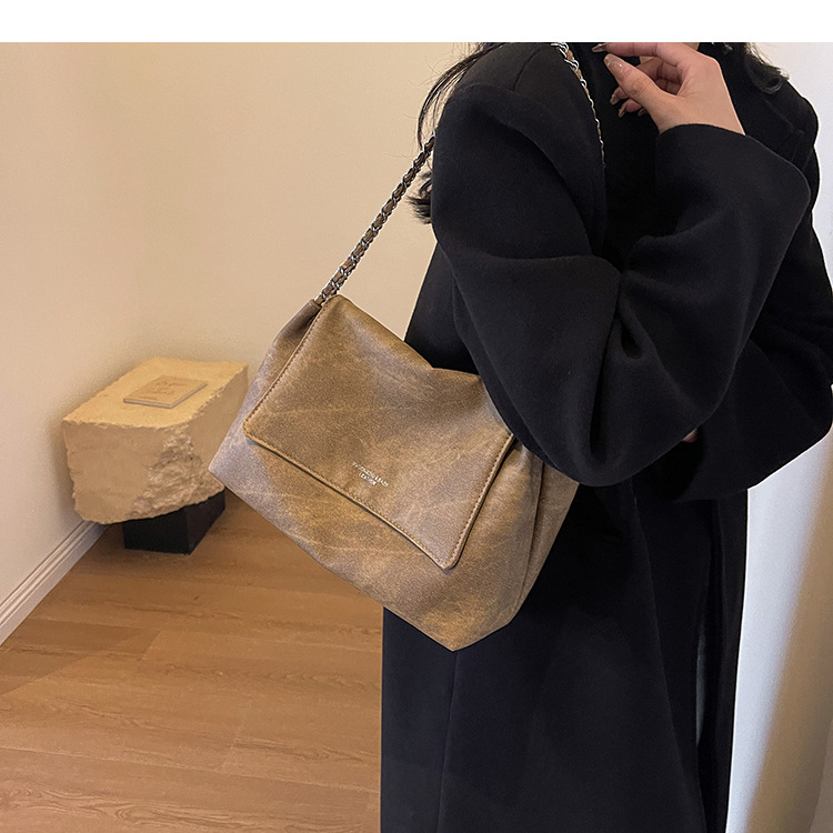 Autumn and winter retro large-capacity denim bag for women 2024 new style versatile chain shoulder bag casual large bag_voghion.com