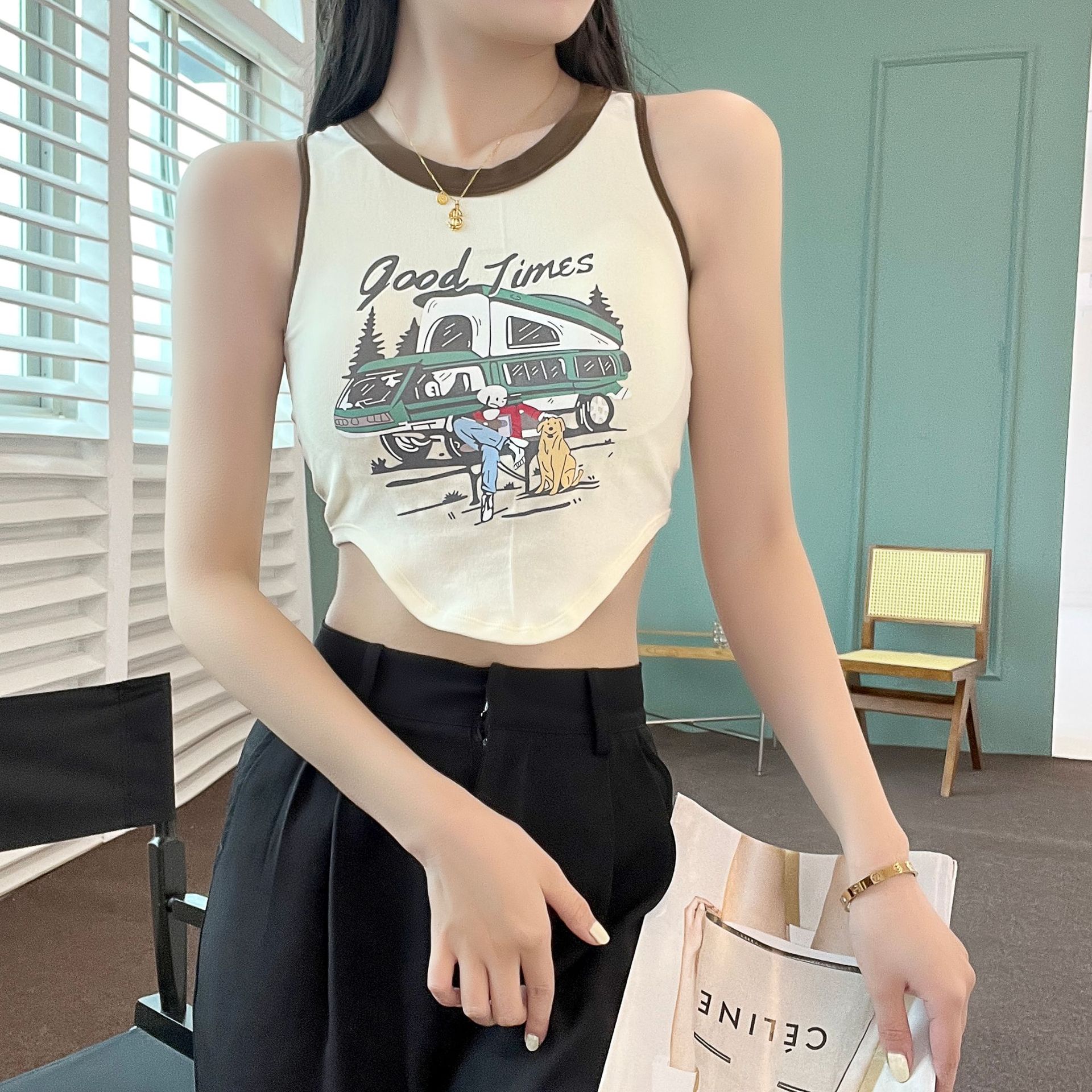 Primavera y verano carta de impresión camisola desgaste exterior de las mujeres belleza ropa interior desgaste interior sexy chica caliente recortada top