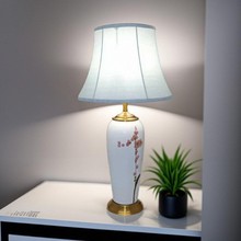 新中式中国陶瓷台灯客厅卧室床头灯陶瓷布艺台灯Lamp decoration