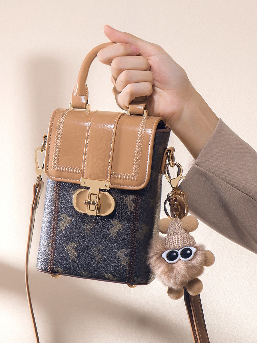 Bolso de regalo de Qixi 2026 nuevo bolso de verano versátil para teléfonos móviles, bolso de hombro de moda de mujer de este año