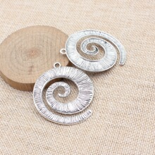 ��ɫ���е�׹DIY�ֹ���Ʒ��� 54x47mm ����Լ8.9g