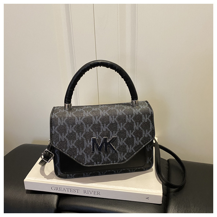 Nueva bolsa de hombro 2026 primavera y verano nuevo nicho de diseño bolso de mochila de moda simple bolso de tendencia de mujer