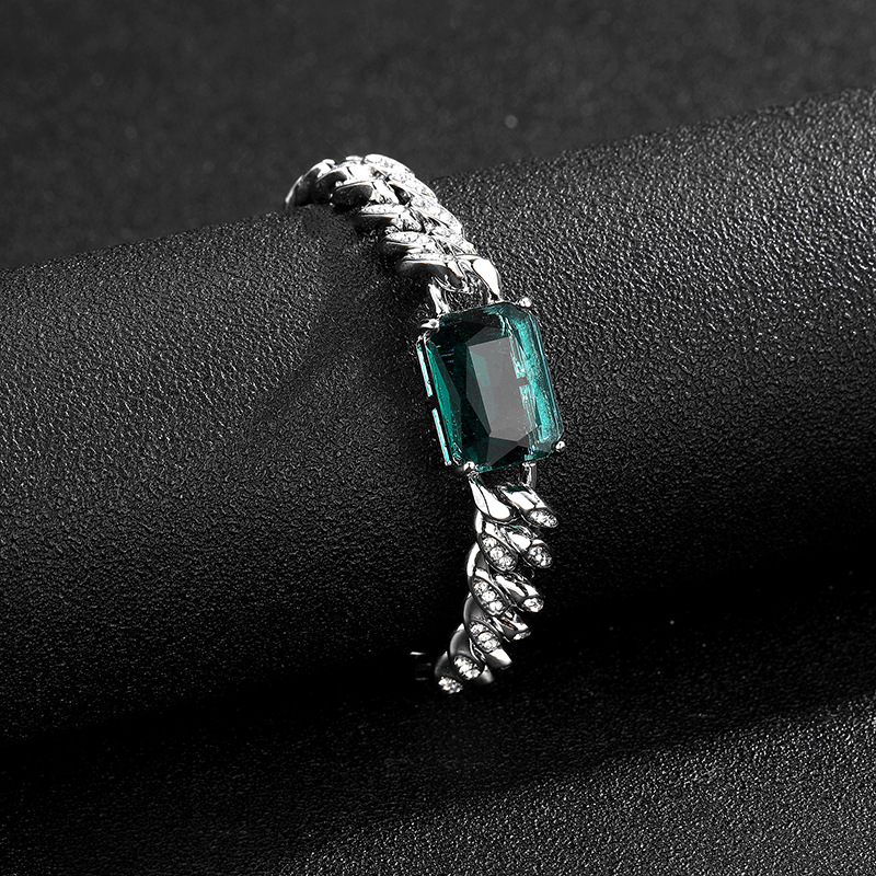 Fashion Geometric Alloy Inlay Rhinestones Unisex Necklace 1 Piece