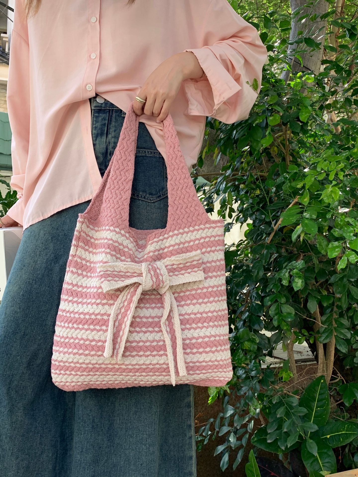 378g Weight Polyester Lining Material Weave Fashion Element Open Closure Type Double Shoulder Straps Strap Type Shoulder Bag Bags Type Travel, Daily Occasion Polyester Material Stripe, Bow Knot Pattern All Seasons Season Women's Gender Vintage Style Style Medium Size Women's Medium Polyester Stripe Bow Knot Vintage Style Weave Open Shoulder Bag 4