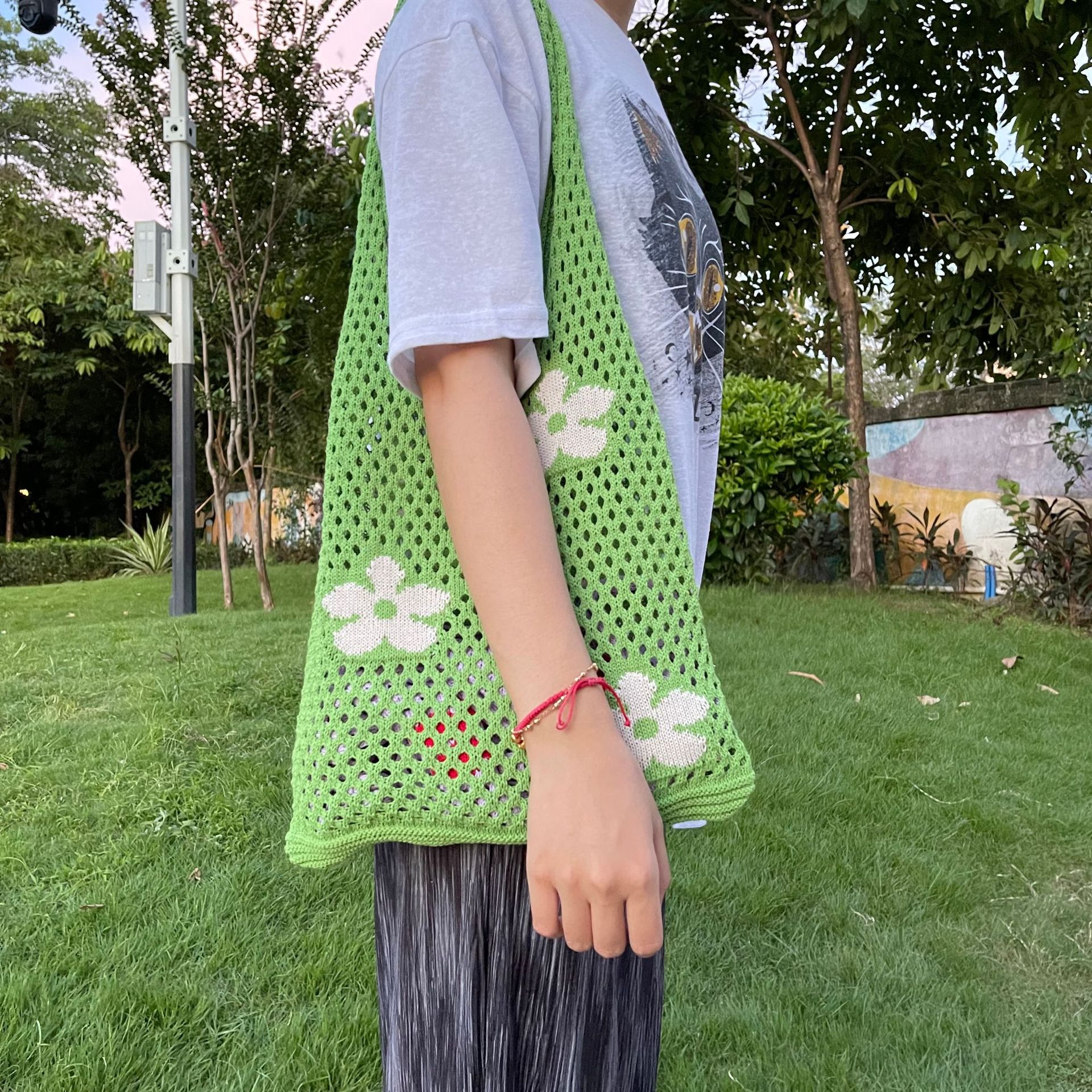 2021 nuevo Amazon eBay bolso de mano japonés y coreano bolso de flores bolso de punto malla bolso de hombro hueco para mujeres