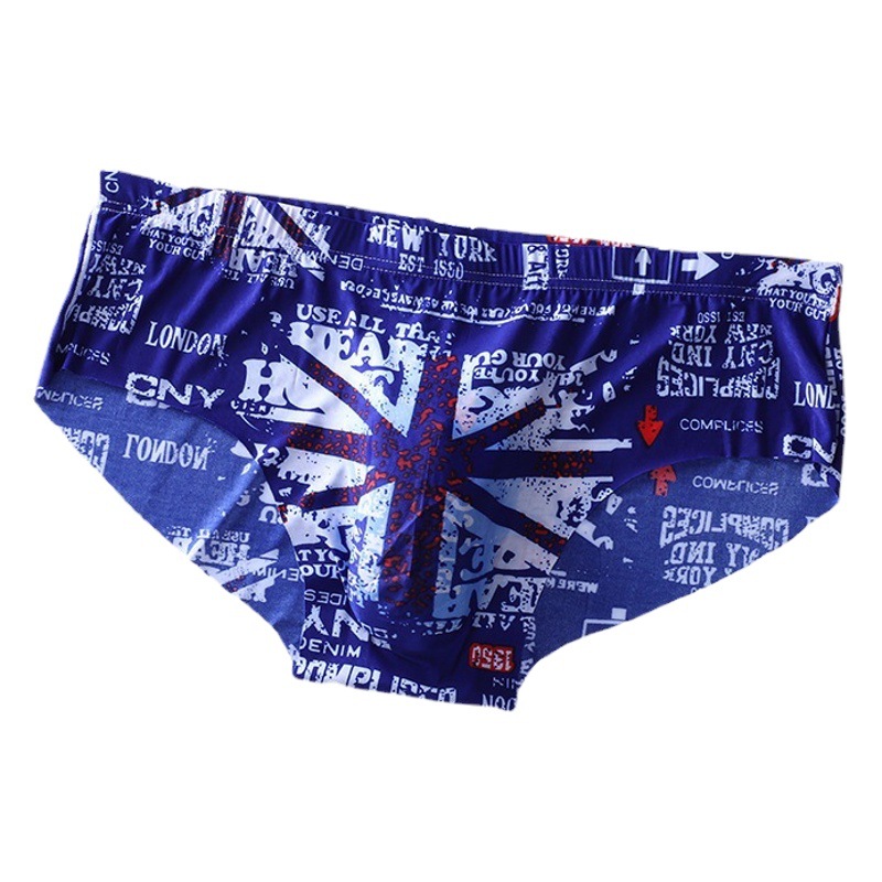 3D Punching Seamless Ice Silk Men's Underwear Super Breathable Briefs Comfortable Summer Close-Fitting Sexy Temptation Shorts Batch