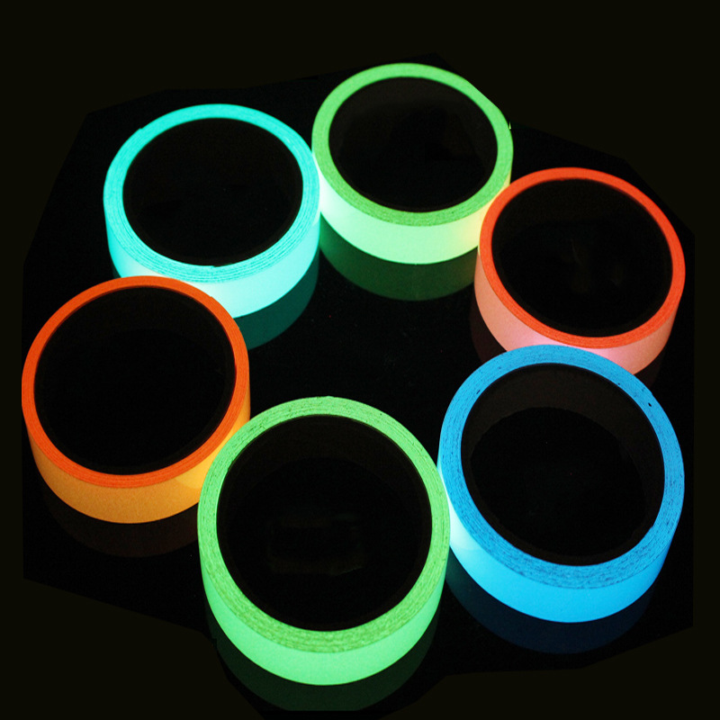 厂家直供夜晚舞台自发光蓄光膜条 夜光PET胶带安全出口警示发光带