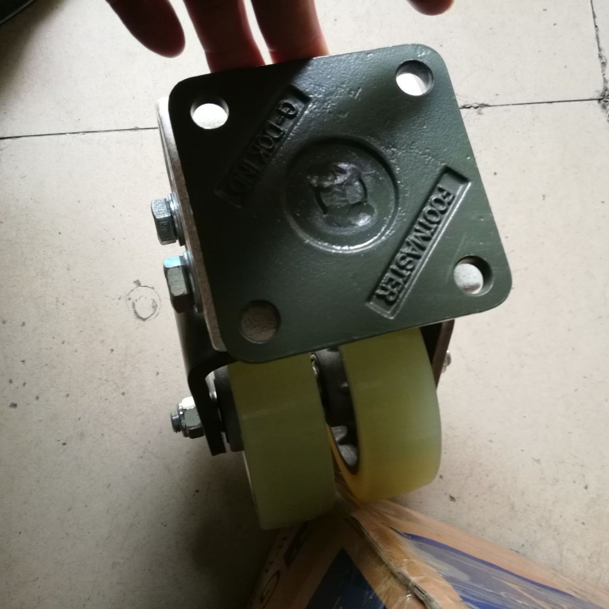 ��Ӧ����FOOTMASTETR���������������ͽ���G-DOK IND����