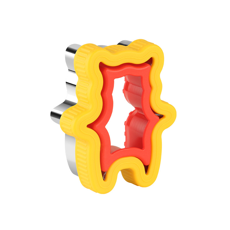 새끼 곰 토스트 컷