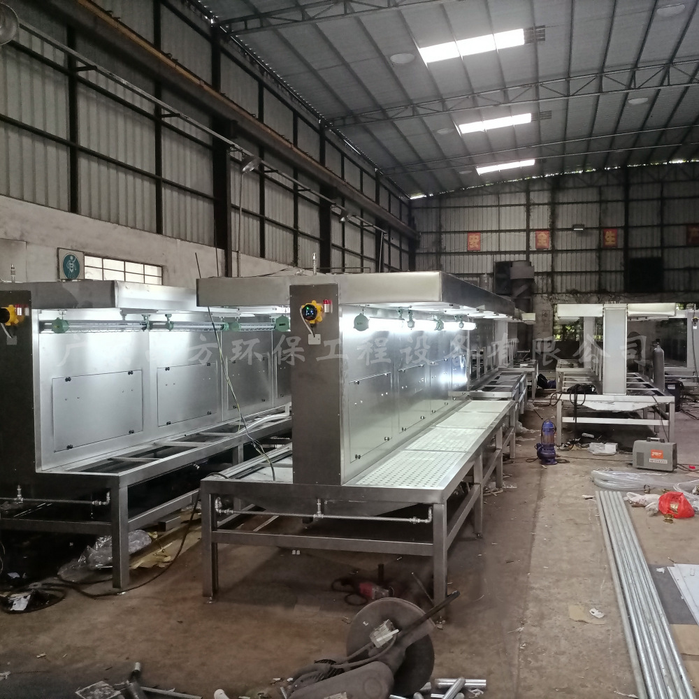 ˫ʪʽĥ̨  ׹һˮĻܾ