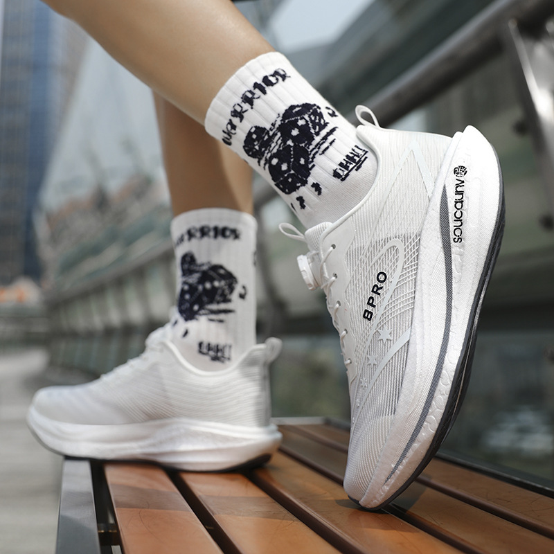 2025 nuevo fondo de palomitas de maíz amortiguación rebote zapatos de carreras para hombres y mujeres superligero transpirable pareja zapatillas deportivas casuales