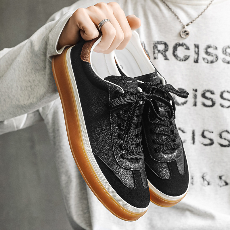 Men's White Sneakers, Flat Lightweight Soft-Soled Casual Simple American-Style White Shoes X533