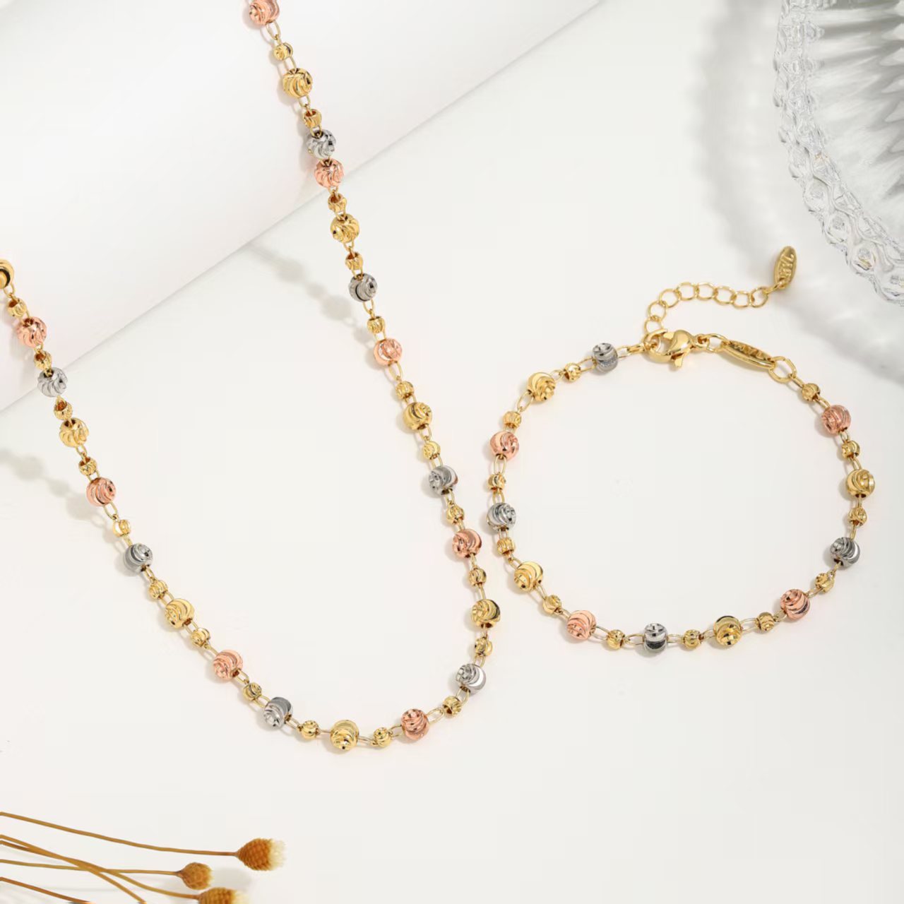 La moda transfronteriza collar de cuentas pulsera conjunto de nicho sensación de diseño ligero lujo collar de cuentas joyería de clavícula al por mayor image 1