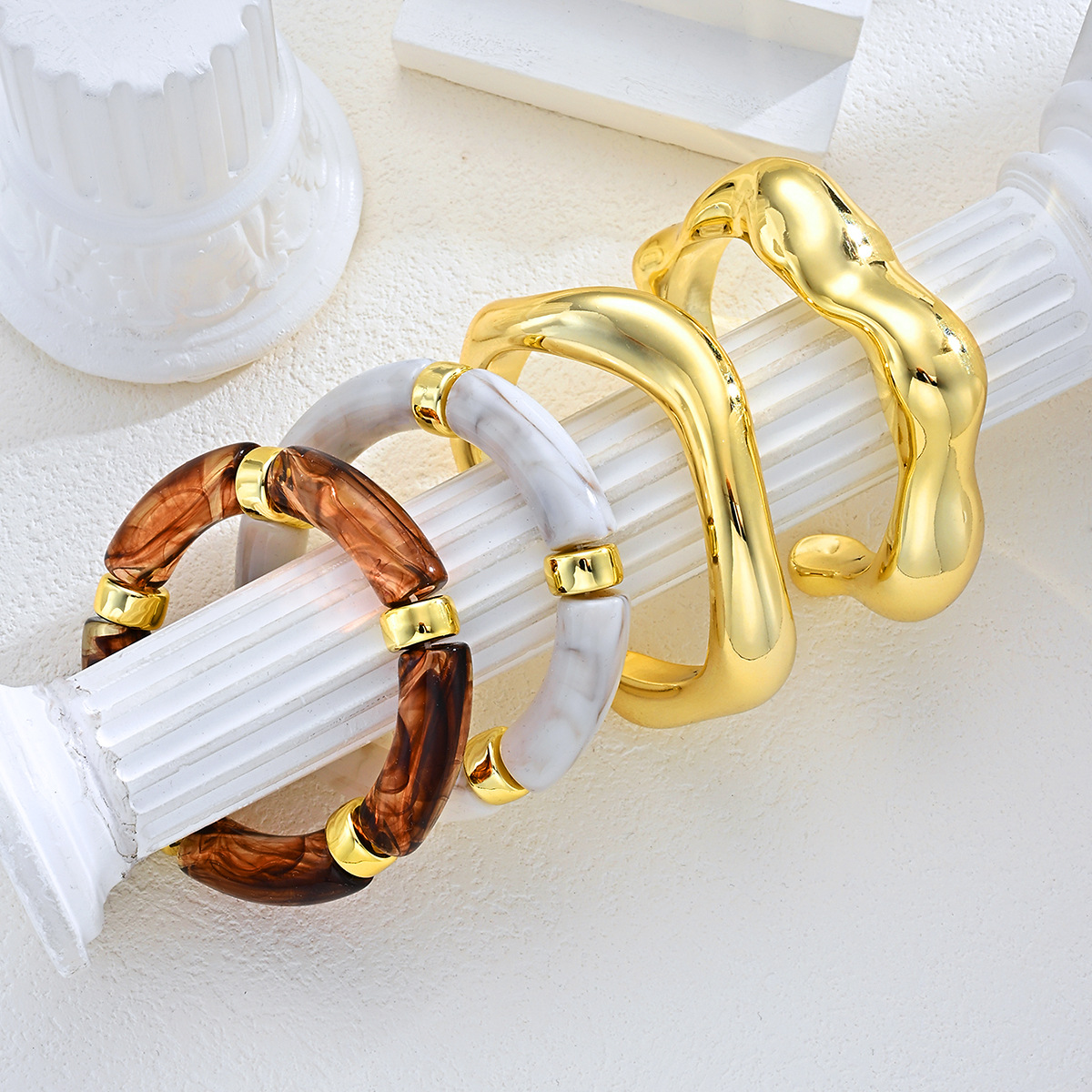 La moda europea y americana transfronteriza acrílica personalidad brazalete de tubo curvo de mármol arco tubo de bambú elástico brazalete exagerado