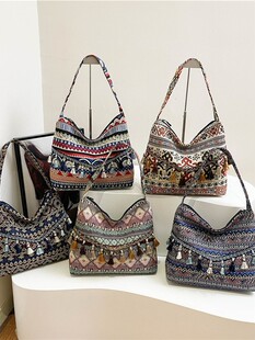 Ethnic capacious shoulder bag, fashionable universal one-shoulder bag, ethnic style, city style, western style