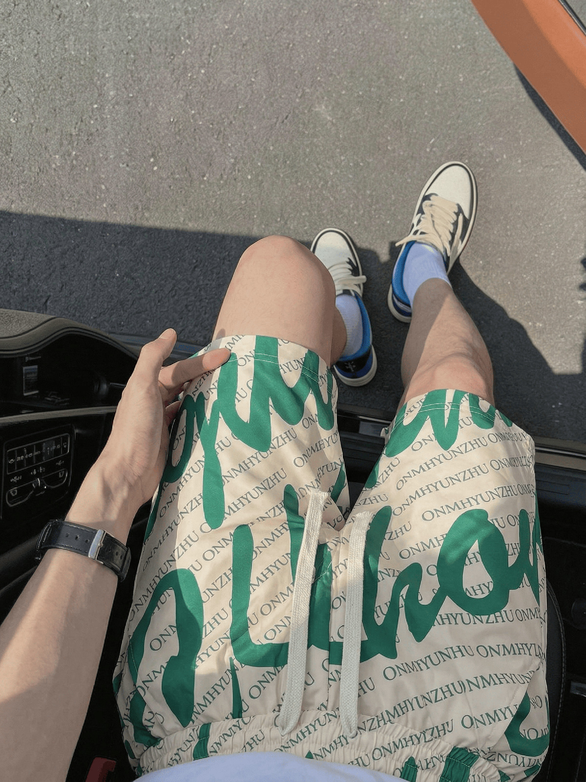 Men's Summer Letter Print Shorts Lightweight Loose Fit 5-Inch Inseam Casual Streetwear Short Pants_viptrois.com