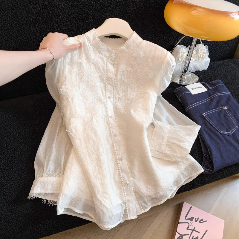 Real Shot of a New Spring French-Style Exquisite Beaded Top with a Beautiful Design and Unique Lace Trim for Women Real Shot of a New Spring French-Style Exquisite Beaded Top with a Beautiful Design and Unique Lace Trim for Women