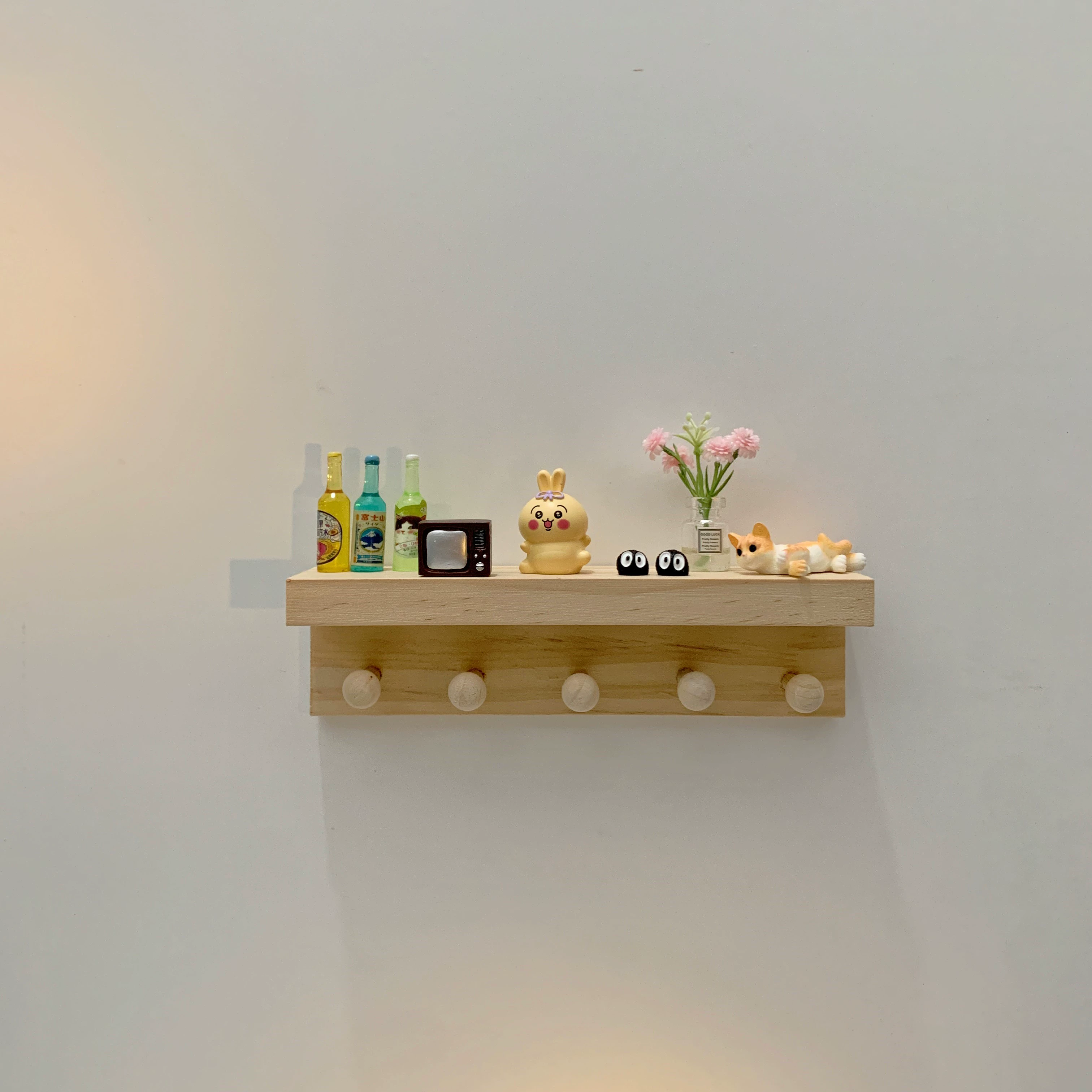 Creative entrance porch hook, key hook, solid wood wall-mounted storage rack, modern simple ornaments decoration