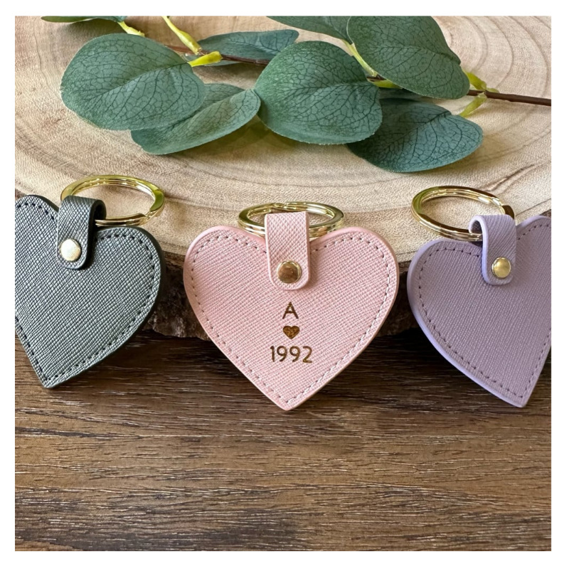 15g Weight Bag Pendant, Keychain Classification 1 Piece Quantity Wedding, Graduation Occasion Pu Leather Material Heart Shape Pattern Unisex Gender Elegant, Lady, Simple Style Style Elegant Lady Simple Style Heart Shape Pu Leather Unisex Bag Pendant Keychain 无