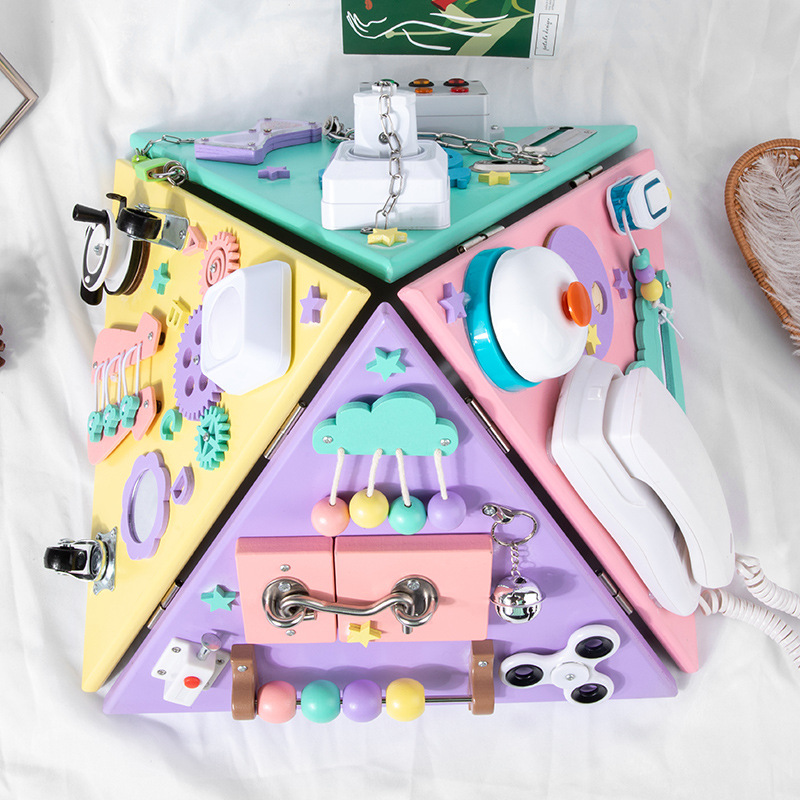 Iluminación de la vida del bebé Educación temprana Montessori Casa ocupada Pirámide multifuncional para niños Tablero ocupado de cuatro lados Juguetes educativos