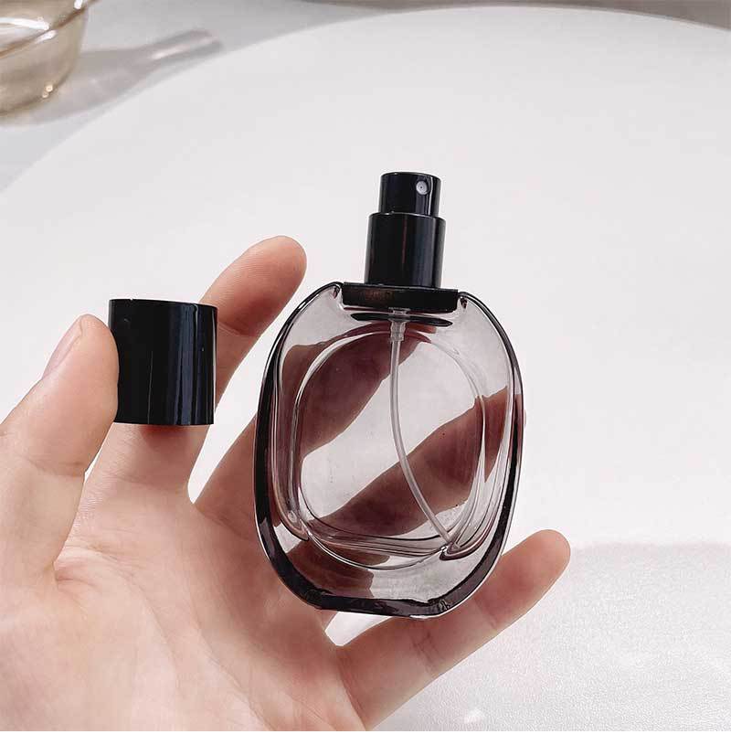 El vidrio de la botella vacía del reemplazo portátil de gama alta de la prensa de la sub-botella del perfume avanzó la botella helada del espray de la capacidad grande 30ML