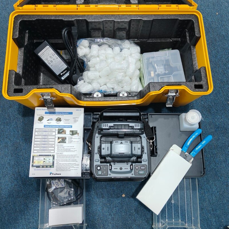 Fujikura 90S+ Fiber Optic Fusion Splicer Fujikura 90S+ Fiber Optic Fusion Splicer
